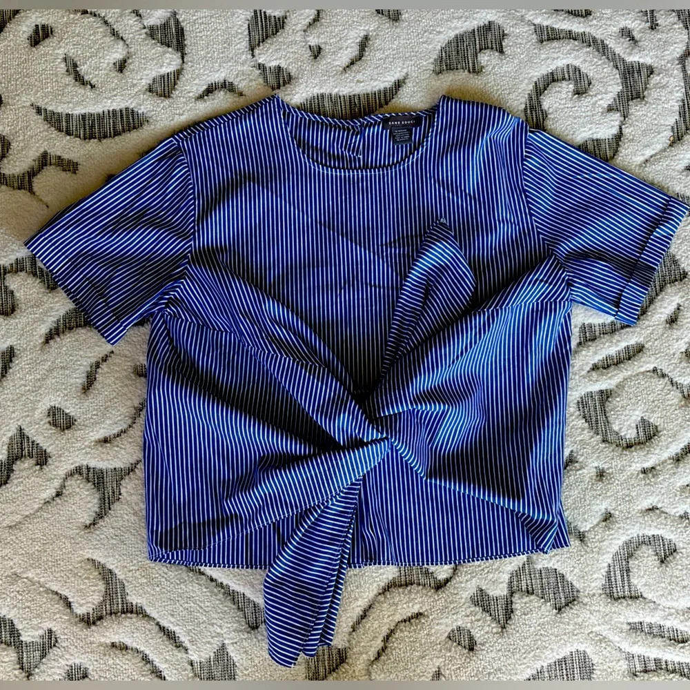 Sans Souci Blue White Stripe Front Tie Top Sz M